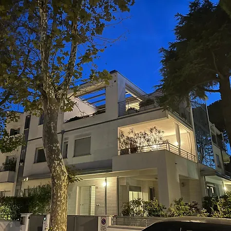 Casa Mazzarini Чезенатико